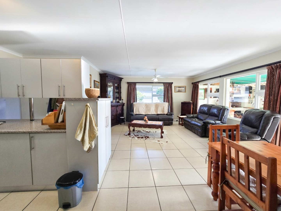 4 Bedroom Property for Sale in Stilbaai Wes Western Cape